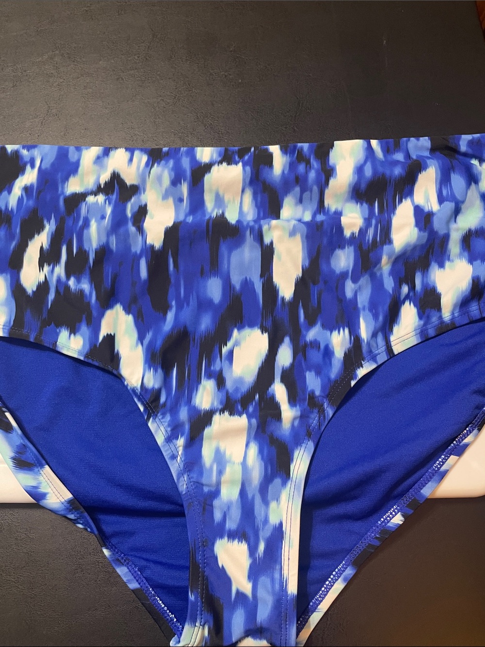 Time and Tru Blue Abstract Print Bikini Bottom NWT Sz. 2X 20/22 bottoms only